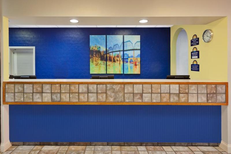 Motel Bo, A Days By Wyndham Downtown Chattanooga