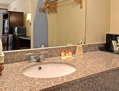 Bo, A Days By Wyndham Downtown Motel Chattanooga